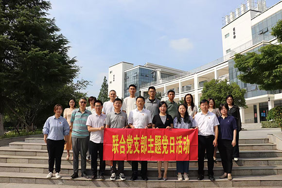 ACF4DBC67EB36E875A38925E1D441C50.jpg
